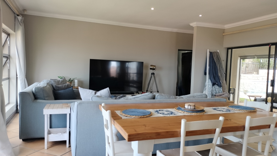 4 Bedroom Property for Sale in Bergsig Western Cape